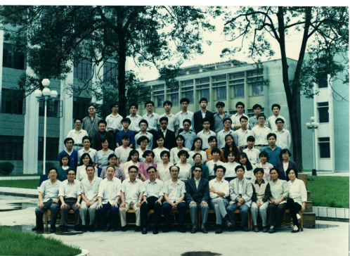 政史系九二届二班毕业照