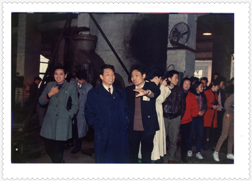 1991年 师生到沿海工厂考察