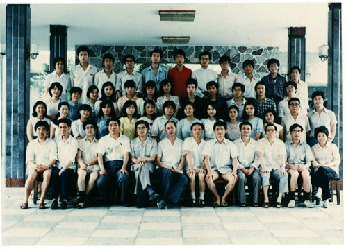 化学系九〇届化工班毕业照